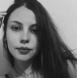 Meet your Posher, Maria eduarda